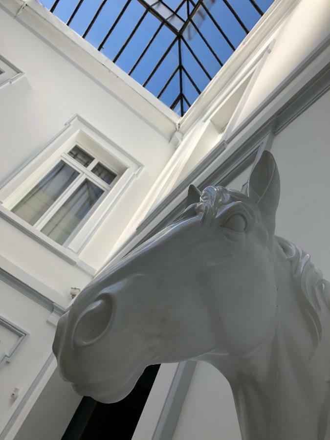 Le Carre Des Arts Hotel Le Cateau-Cambresis Eksteriør billede