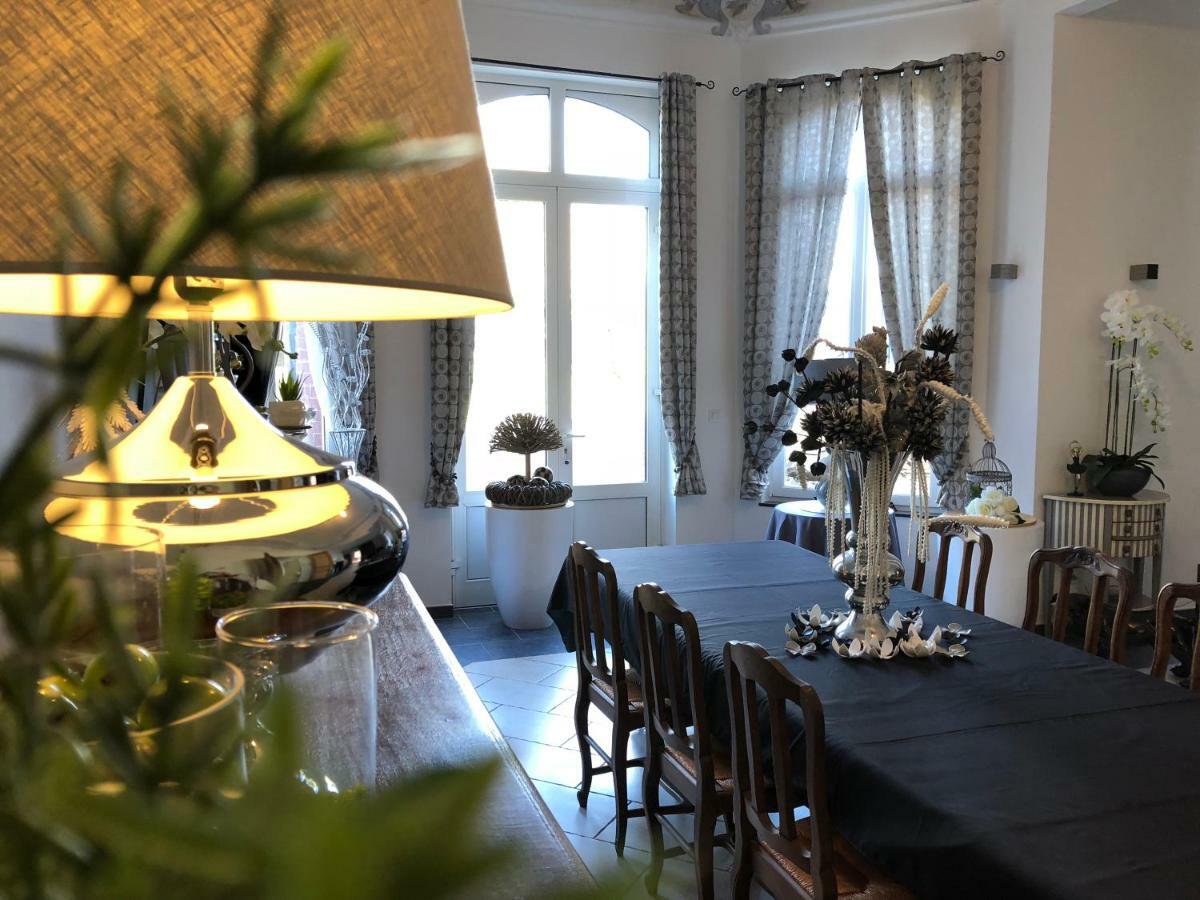 Le Carre Des Arts Hotel Le Cateau-Cambresis Eksteriør billede