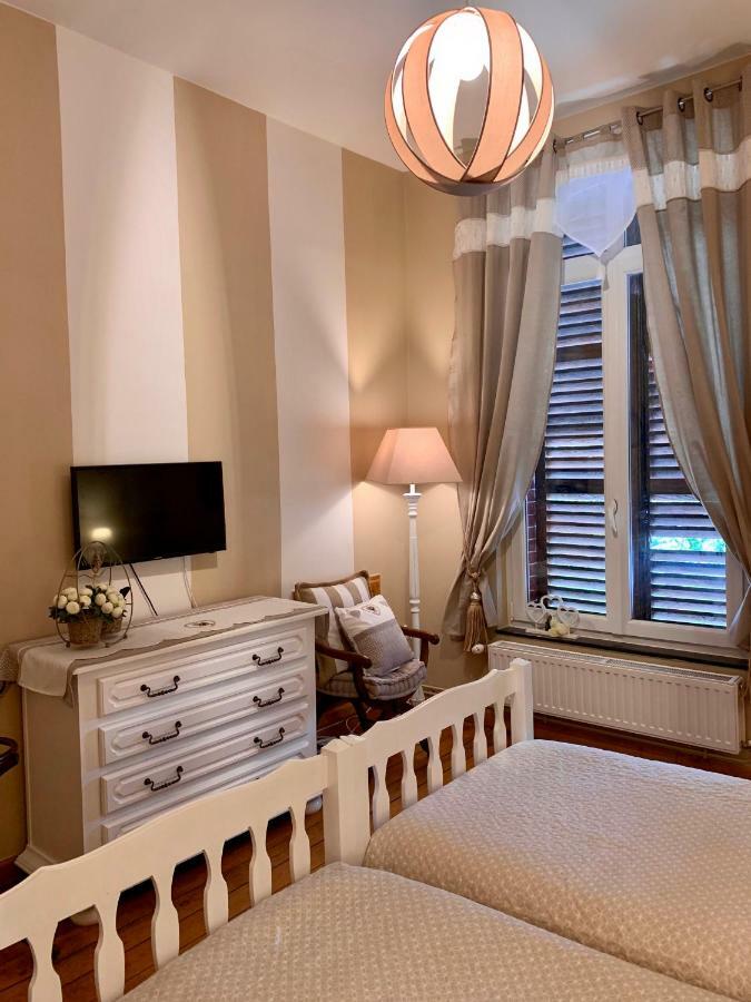 Le Carre Des Arts Hotel Le Cateau-Cambresis Eksteriør billede